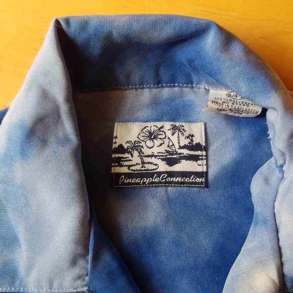 Pineapple Connection, surfing, short sleeve, shirt, size small (4/5) - Picture 3 of 10